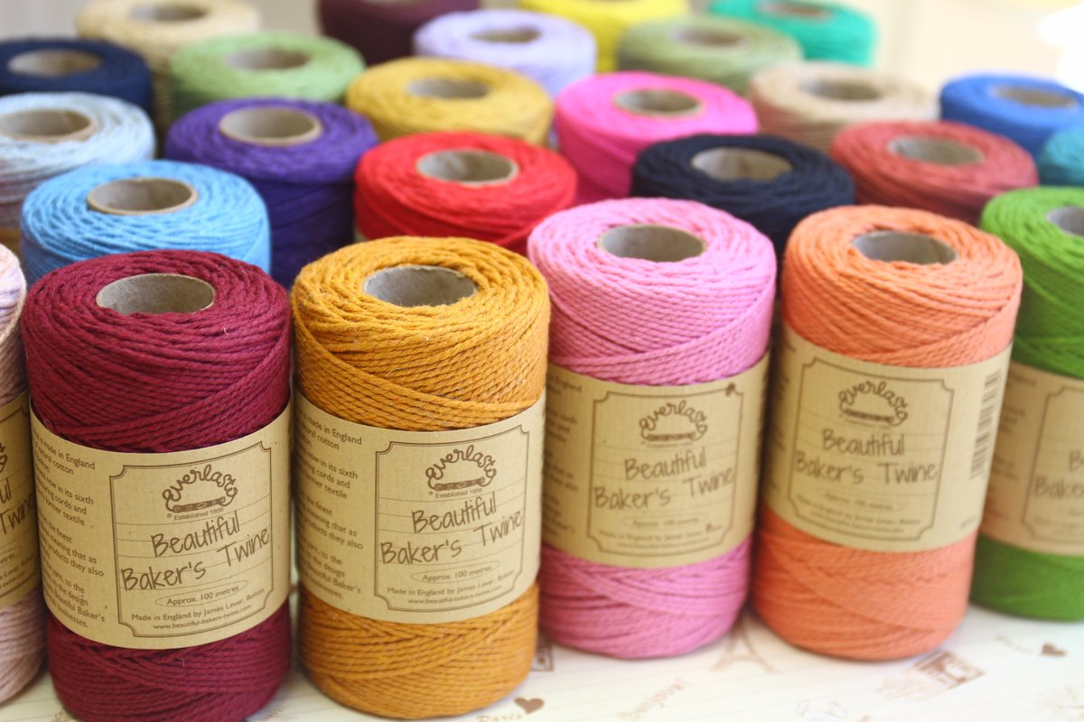 lemoncatshop's tweet photo. Everlasto Solid bakers twine string 100m rolls
https://t.co/y84TARbVvx
#craftsupplies #tagstring #packaging #countrystyle #string #craftstring #giftwrapping #wedding #favours #organic #cottonstring https://t.co/Rsv4K3iNHD
