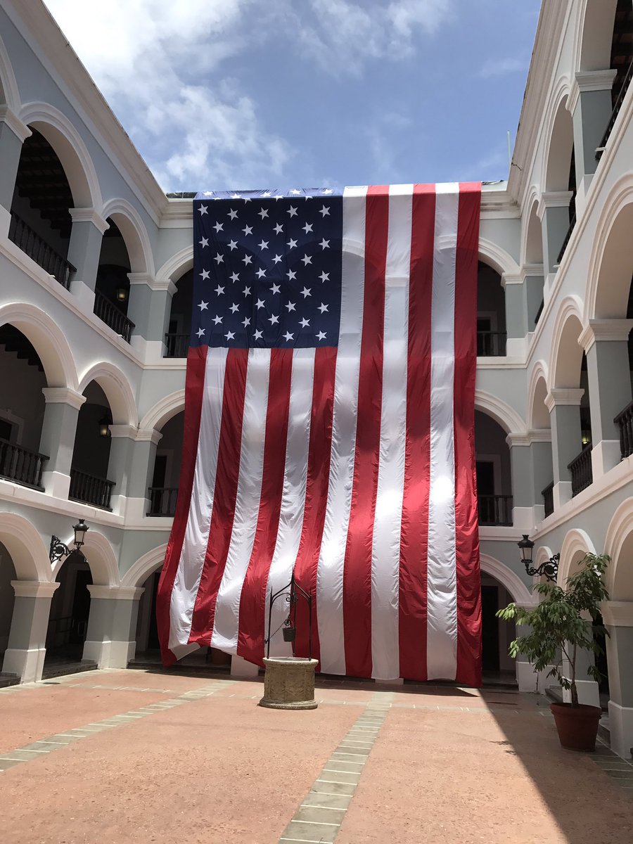icolons's tweet photo. Happy 4th of July from Puerto Rico…State Deparment..Old San Juan…🎆🎆🎆🎇 https://t.co/XBmELhALek