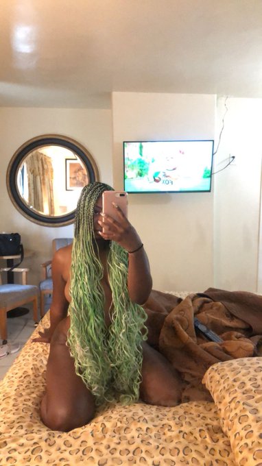 iconic picture 💚 #onlyfans #meetups #4thofJuly https://t.co/t2i4znlFPu<a href="/tag/onlyfans"class="tags">#onlyfans</a><a href="/tag/meetups"class="tags">#meetups</a><a href="/tag/4thofjuly"class="tags">#4thofJuly</a>