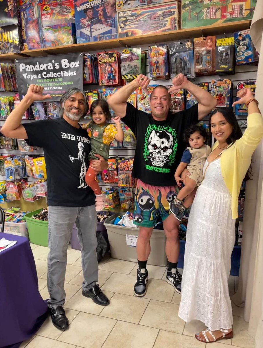 JohnPermaul's tweet image. On 7/2/10 on my bday, I met @TherealRVD for the very 1st time.  In 2013 the 1st wrestler Melissa ever met was #RobVanDam.  The 1st wrestler Ani ever met was #RVD at #NYCC in 2021.  Then on 7/2/23 baby Jack met his very first wrestler and we take our family pic!  #OneOfAKind