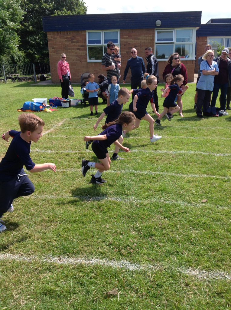 Class4KR's tweet photo. Thank you so much to our wonderful families who came to support us at our sports day this afternoon. We hope you enjoyed it as much as us 🏃🏻‍♀️🏃🏻 @Class3KA_NR https://t.co/6C9xABm9BQ