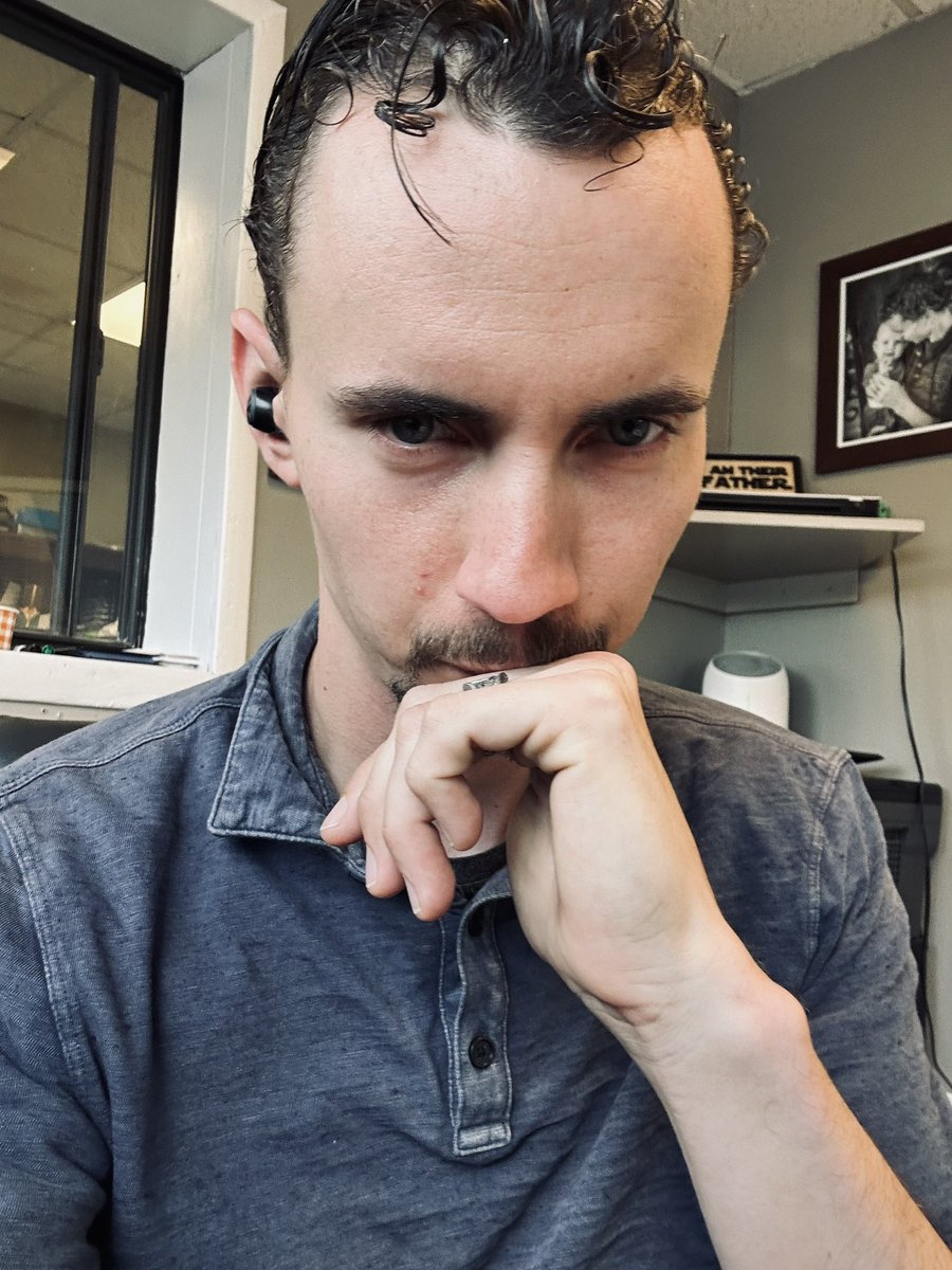 DMKurtz117's tweet photo. Happy #4thofJuly, everyone! 😊 Who else is #working today?? ❤️ Let’s see those lovely, hardworking faces in the comments! https://t.co/K5G6DpVOCi