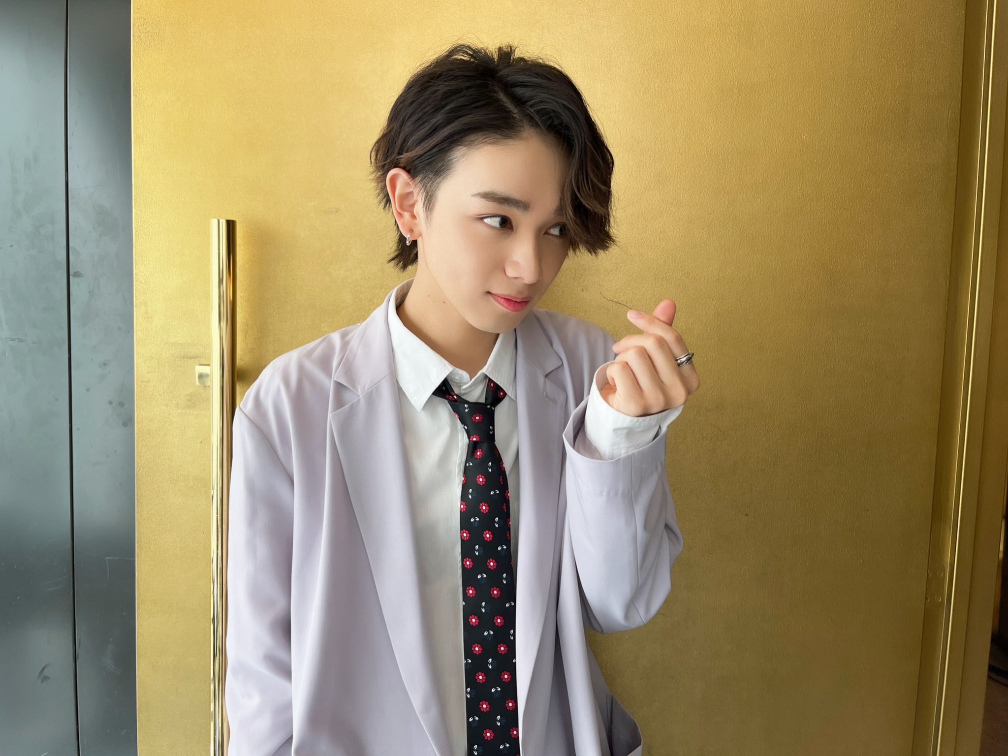 無地・新色登場！ ホスト相続しちゃいました アクリル名刺 八木勇征/宮