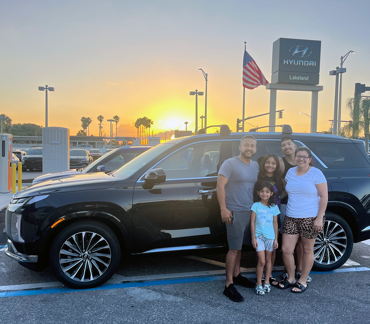 A #GreatFamily needs a #GreatRide like the #2023Palisade from #LakelandHyundai - That's why when the Jimenez's were searching for a #NewSUV, it was the #PerfectChoice & salesperson #KageRea made sure it was everything they really wanted! #ThankYou & #Enjoy, we're here for you!