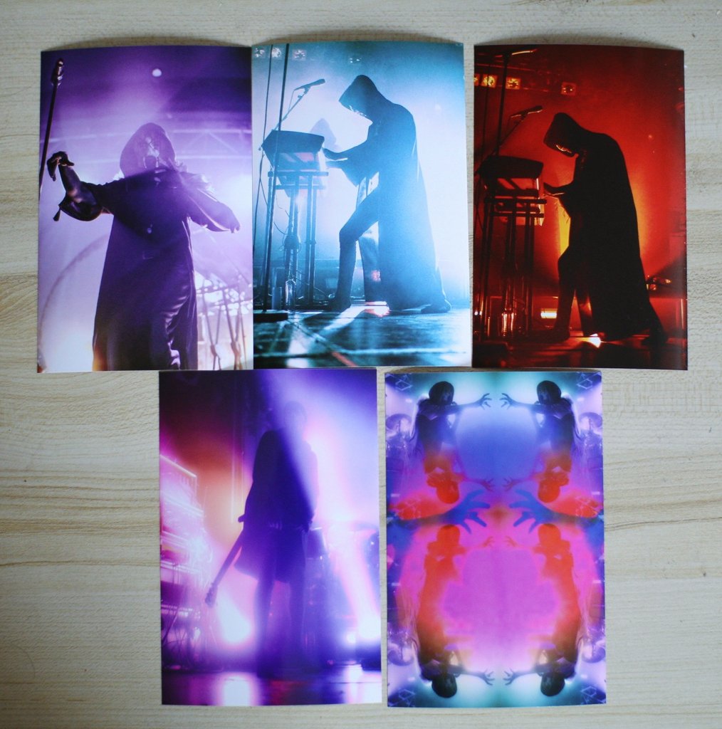 •One more set of Sleep Token photos giveaways! Like and retweet to enter, ends on the 10th (worldwide) #sleeptoken [you don't have to follow me to enter but support helps me!]