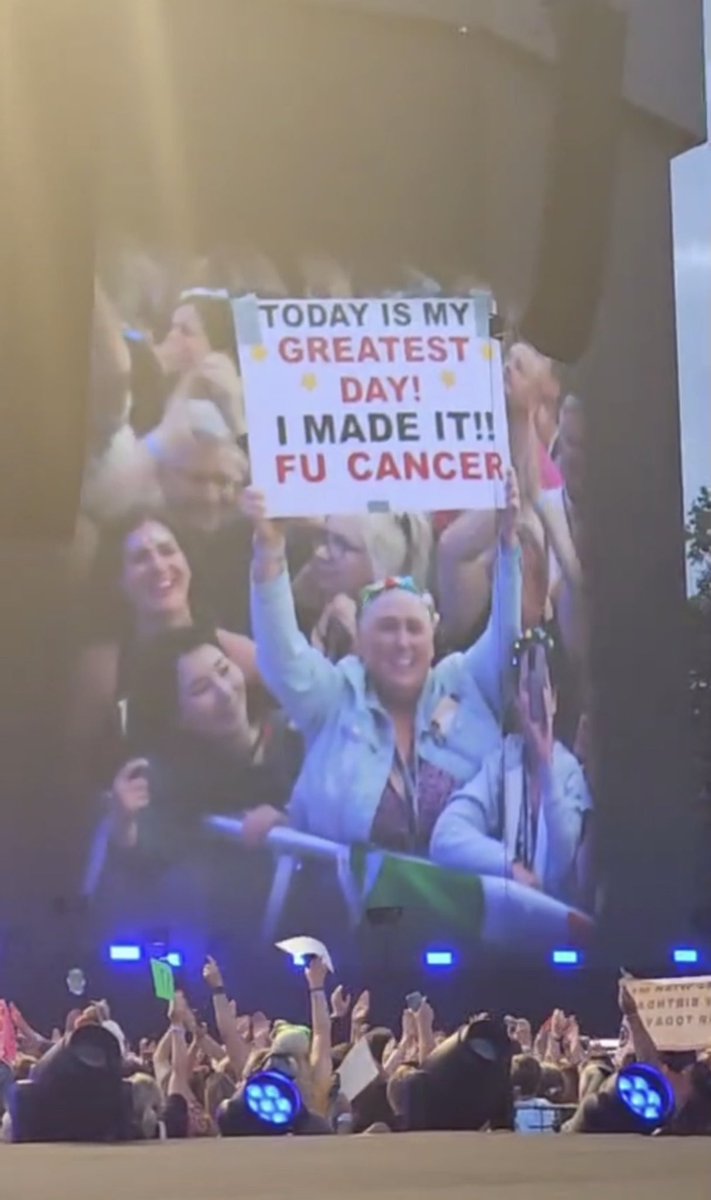 <a href="/GaryBarlow/">Gary Barlow</a> <a href="/BSTHydePark/">BST Hyde Park</a> Thank you for this moment 🫶🫶😭😭😭