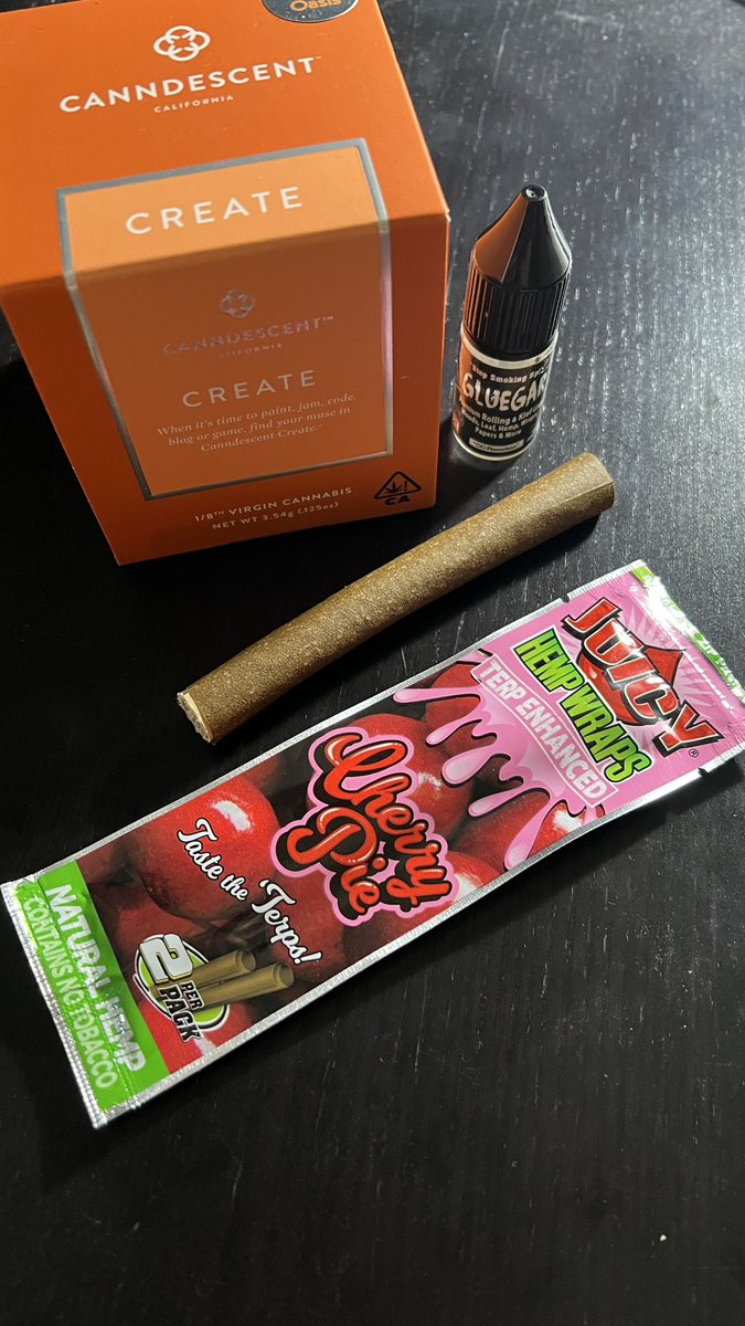 bymjmazzei's tweet photo. Cherry Pie Blunts, taste the freedom ๐ฅ๐ฎโ๐จ๐บ๐ธ @NugLifeClub #nuglifeclub @CANNDESCENT @juicypapers https://t.co/WF2bbF6oKP