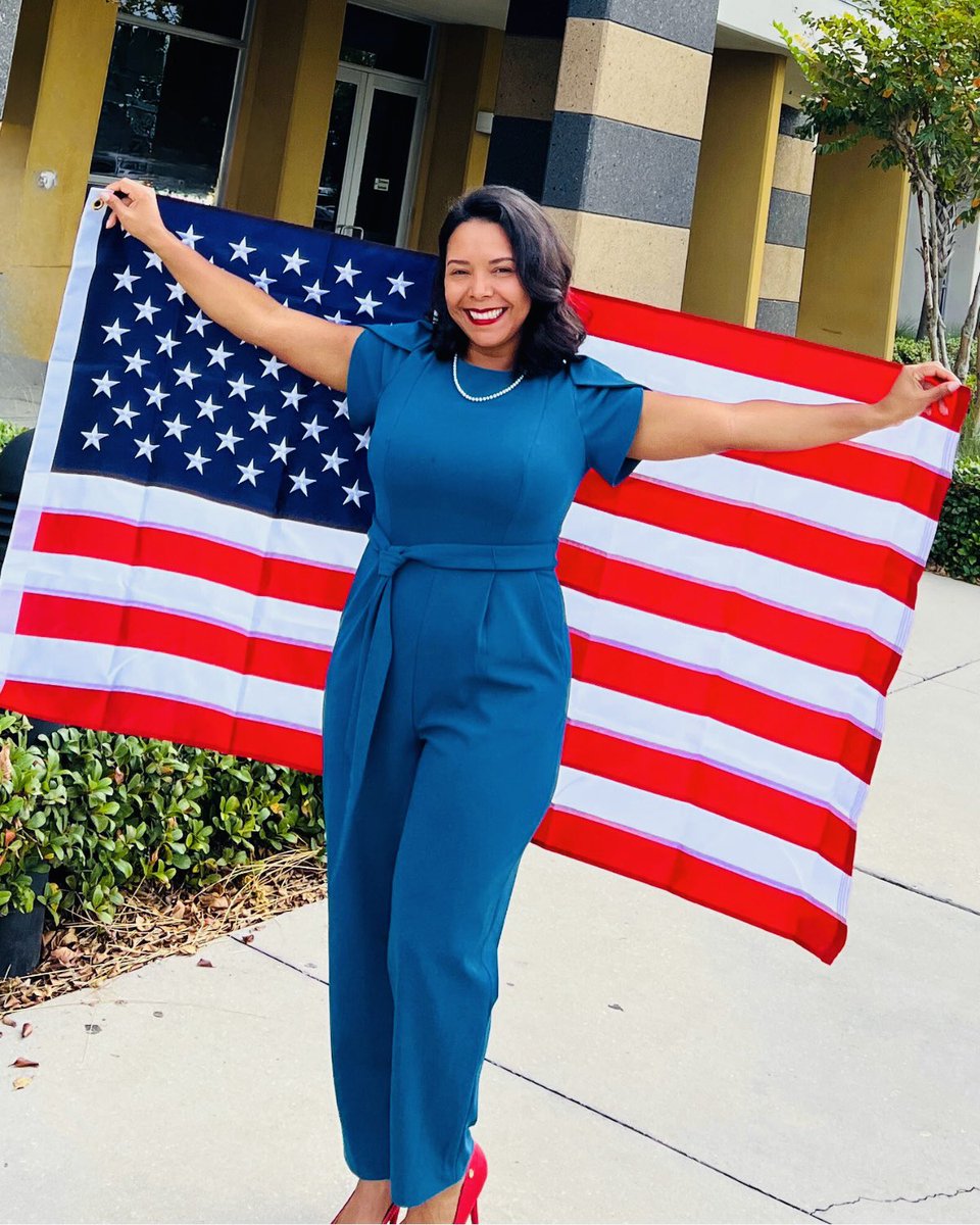 727living's tweet photo. 🎉Happy 4th of July!🇺🇸 Grateful for this incredible country that's given me a new chance to grow. As a new citizen, this is my first Independence Day, and I'm filled with thanks. Let's celebrate freedom, honor sacrifices, and embrace unity. Happy #IndependenceDay to all! #July4th https://t.co/p6RwpNeZgw