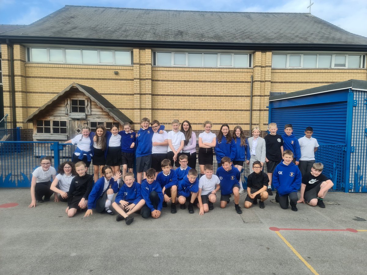 stjosephskly's tweet photo. #ElmClass have done us all proud with 3 outstanding performances of their brilliant production today. Such joy, laughter and star quality! 🎭
Thank you, Year 6! What an amazing day!
#SJKwellbeing #SJKdrama @BestDaysOfTheirLives @bcw_cat #Leavers2023 https://t.co/f1B5PpcCR6