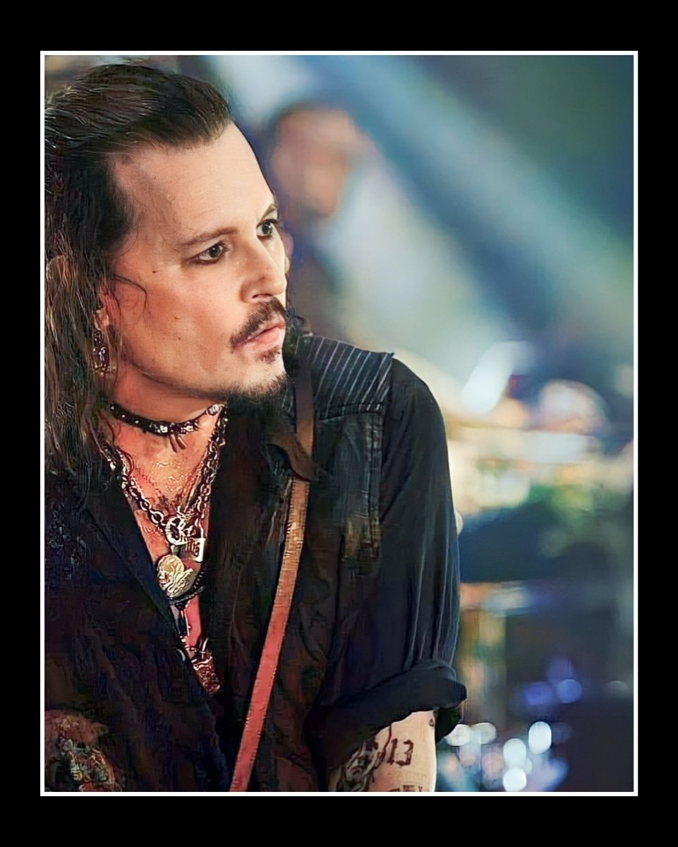 ✨️  You're just too good to be true. Can't take my eyes off you 💖

#JohnnyDepp