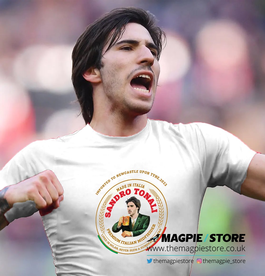 themagpiestore's tweet photo. 🚨🚨 EXCLUSIVE🚨🚨

The photo everyone is dying to see. Tonali wearing his new colours for the first time. 👕⚫️⚪️

Oh and did we mention you can buy it here…
https://t.co/qnFIivEWnN

#NUFC #NUFCFans #tonali #NewcastleUnited https://t.co/TgkOuJac5p