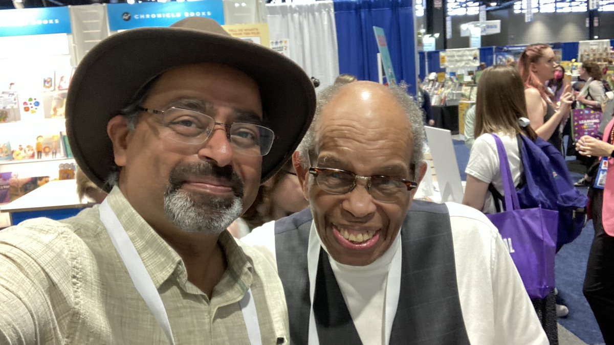 Ain’t no one got a twinkle in their eye like George Ford, winner of the first ever CSK illustration award. What an honor to meet this delightful, talented, wise man at #ALAAC2023.