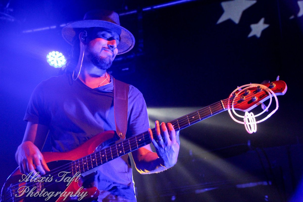 AlexisTaftPhoto's tweet photo. Photos i took of Cody Pennington on Saturday 1st July when he played Cambridge Junction
#livemusic #livemusicphotography #countrymusic #gigs https://t.co/vbd9AAUqIh