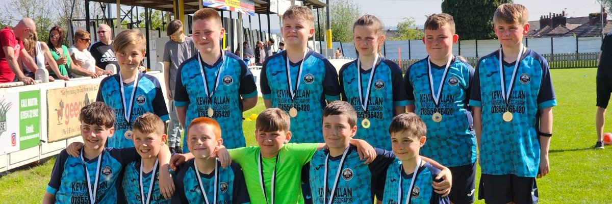 Harriso30863355's tweet photo. Hi everyone, hoping someone knows someone, our team are currently on the lookout for a sponsor, if you could all spread the word it would be amazing for the team 
It'll be a 2 yr sponsorship 

Message for more details

Thanks 
Carl wallace Atherton colls Avengers manger. https://t.co/UYV5JX8ZuB
