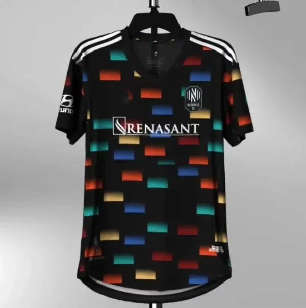 c_warren98's tweet photo. @Denzell_Of_NSH Found this on DH Gate.. is this a warmup jersey from this year that i don’t remember? 😂 https://t.co/6Wk5zI3Gqy
