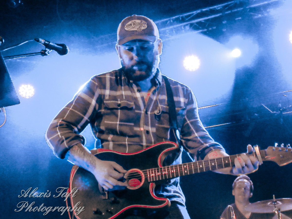 AlexisTaftPhoto's tweet photo. Photos i took of Cody Pennington on Saturday 1st July when he played Cambridge Junction
#livemusic #livemusicphotography #countrymusic #gigs https://t.co/8QLxmzBpTI