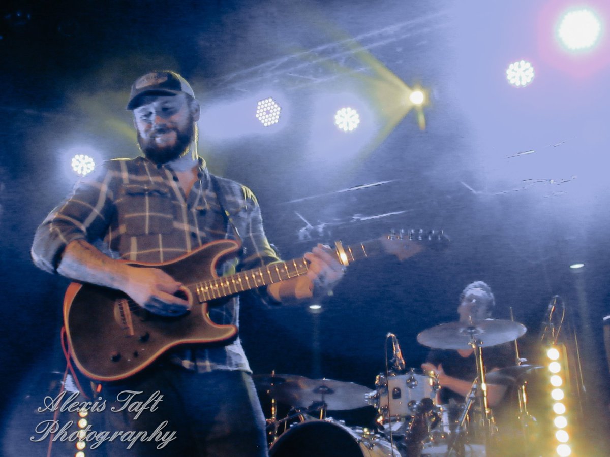 AlexisTaftPhoto's tweet photo. Photos i took of Cody Pennington on Saturday 1st July when he played Cambridge Junction
#livemusic #livemusicphotography #countrymusic #gigs https://t.co/8QLxmzBpTI