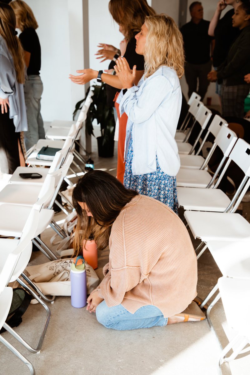 trenton_mueller's tweet image. “Jesus isn’t just someone to understand, he is a Savior to receive.” It’s pretty awesome what God is doing in our church right now. His word proclaimed and his presence felt in the room!  #JesusIsGood #wearesendnetwork #sendnetwork