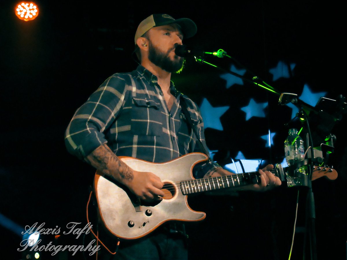 AlexisTaftPhoto's tweet photo. Photos i took of Cody Pennington on Saturday 1st July when he played Cambridge Junction
#livemusic #livemusicphotography #countrymusic #gigs https://t.co/VGGqkYxo96