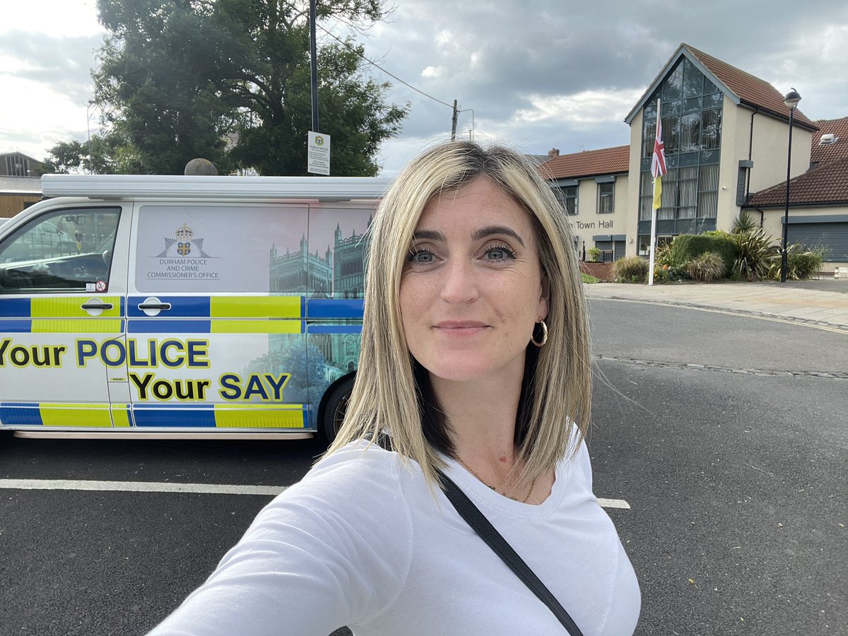 rochellelaine's tweet photo. Thanks to @PccJoyAllen and the team for coming to the Town Council this evening to spread awareness of Anti Social Behaviour and how to report it https://t.co/Pb8wF1fn6O