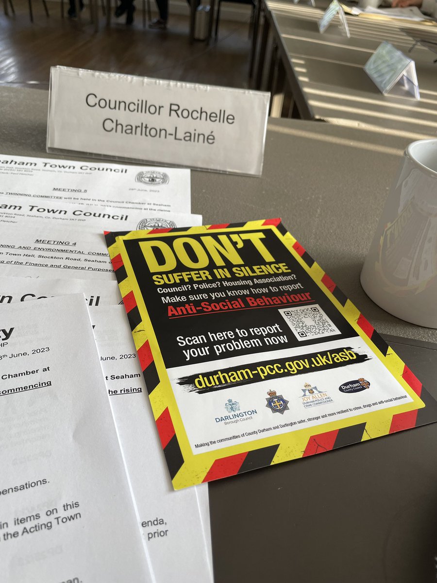 rochellelaine's tweet photo. Thanks to @PccJoyAllen and the team for coming to the Town Council this evening to spread awareness of Anti Social Behaviour and how to report it https://t.co/Pb8wF1fn6O