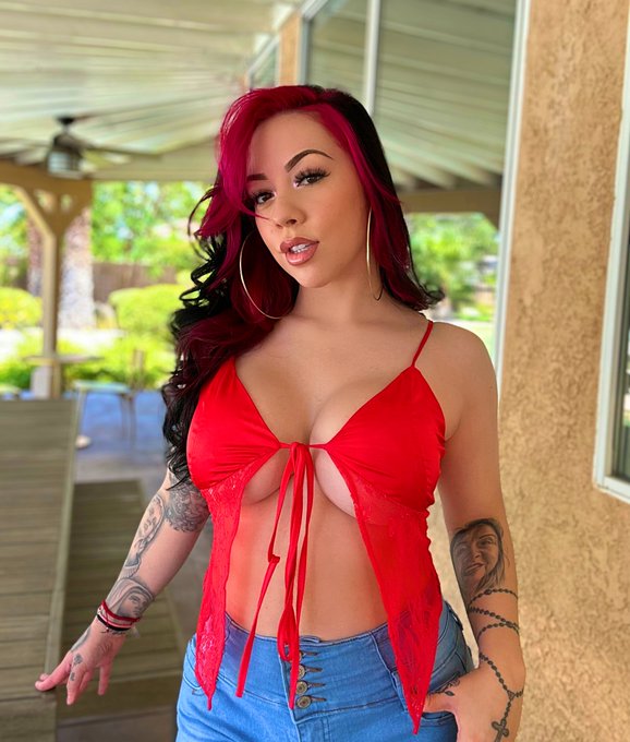 Happy 4th of July 🥰🇺🇸❤️ https://t.co/BwnAca1TAx