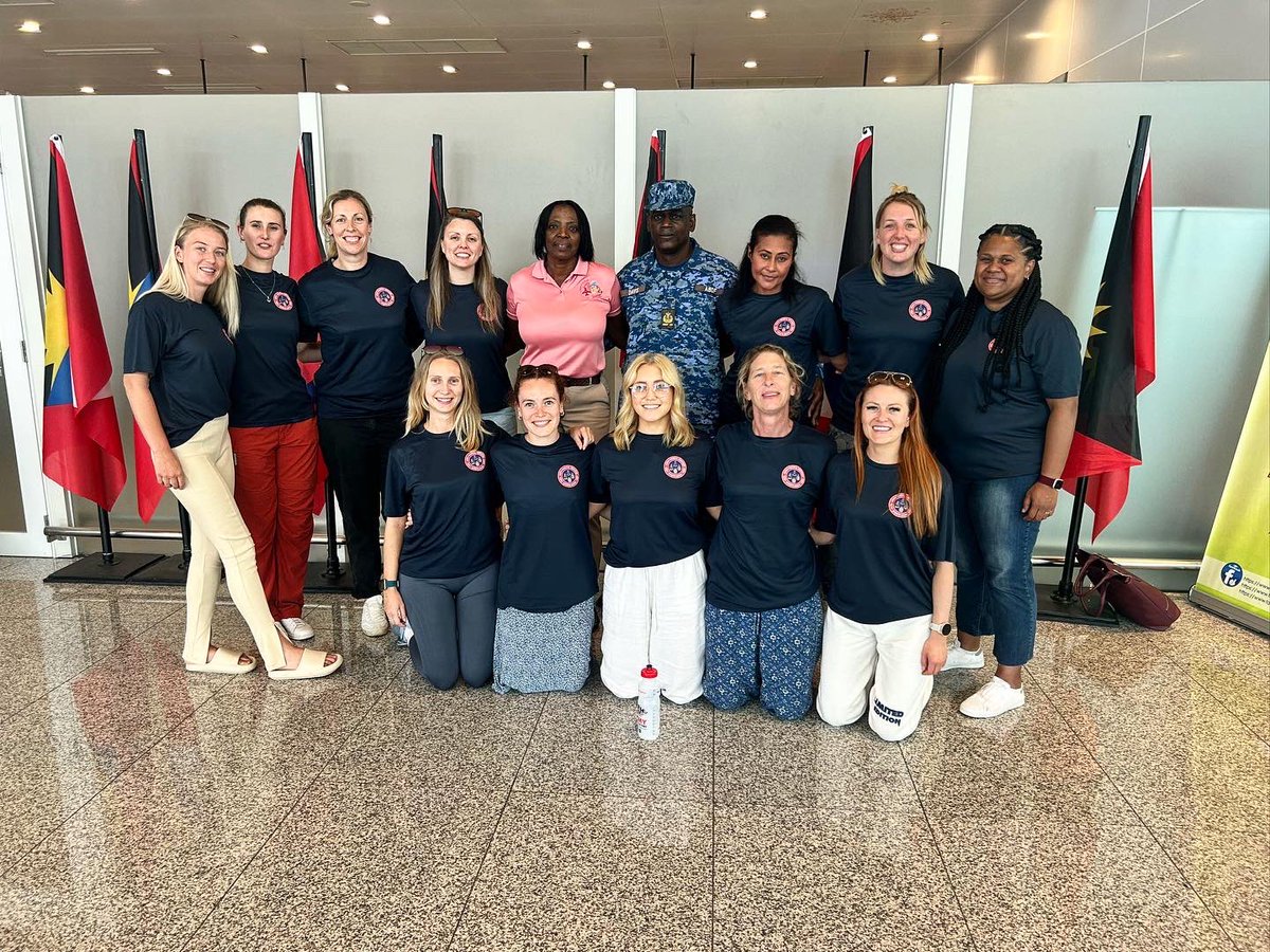 netball_ams's tweet photo. Here are the squad arriving yesterday afternoon in Antigua, Met by the head of @abnetballassociatio and personnel from Antigua Defence very warm welcome thanks we look forward to playing first game today https://t.co/NgLT5RdeGW