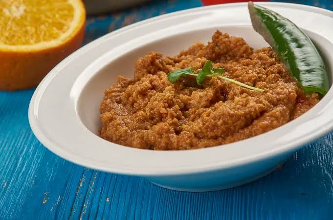 ChowSupport's tweet photo. This Ethiopian culinary treasure made with injera soaked in a zesty dressing and mixed with aromatic spices, vegetables, and protein is a recipe worth trying.

Fit Fit is a mouthwatering dish that will transport your taste buds to Ethiopia. 🇪🇹🍛 

#FitFit #EthiopianCuisine https://t.co/KpdSW5rF7b