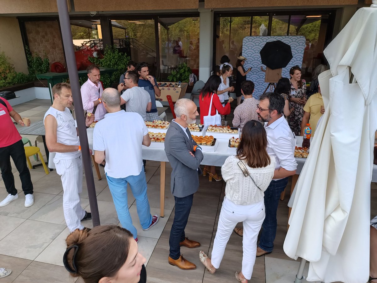 TelecomValley's tweet image. Ce soir l'écosystème du numérique azuréen célèbre l'été et le partage de bonne humeur à la soirée festive de l'#AzurTechSummer