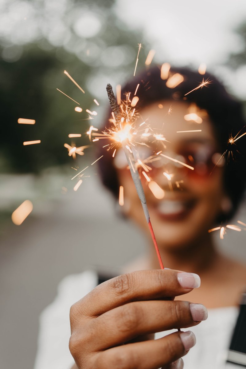 ElementOntario's tweet photo. Happy Fourth of July! We hope you have a fantastic holiday surrounded by your loved ones and an incredible fireworks show. 😊 https://t.co/yuzzaIuxPX