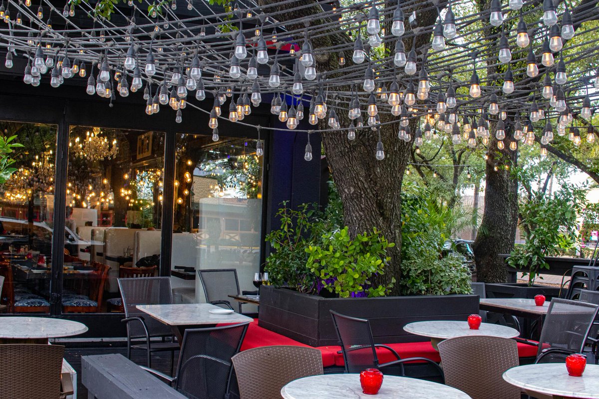 Ruggles_Black's tweet photo. Whether it's a bridal shower or rehearsal dinner, we can host your wedding festivities and make sure they are special! https://t.co/S3efFESaKn https://t.co/QFl1iBj6Uo