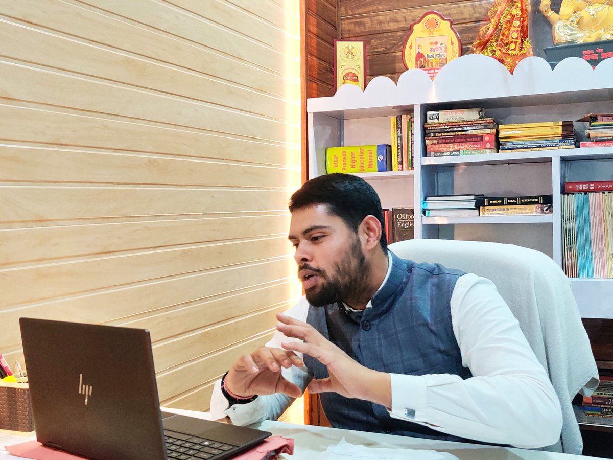 siddubes's tweet photo. Privileged to deliver a keynote at the Dr. B.R. Ambedkar Study Circle, sharing legal insights with students on Equal Code of Conduct. Proud to empower the youth through legal education. #KeynoteSpeaker #LegalEmpowerment #EducationMatters https://t.co/nI3IR5f59R