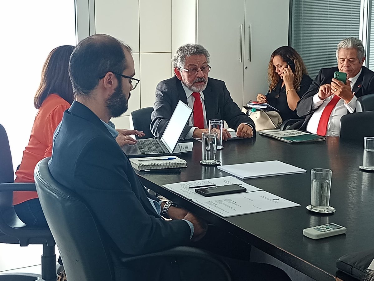 senadorpaulor's tweet photo. Participando nesta tarde (4 de julho), em Brasília, de reunião híbrida do Comitê Técnico do Condel. A reunião acontece no MIDR e na Sudam, em Belém. O evento é preparatória à reunião do Condel, agendada para o dia 14 de julho, em Belém.
#condel
#Sudam
#PauloRocha
#amazonia https://t.co/YkWwFWSLhZ