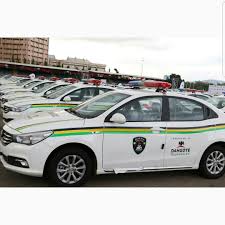 orukamayan's tweet photo. @PNMbah Give these beautiful vehicles two months at most. Where are the vehicles donated by Dangote to the Nigerian police force? People wey nor dey fit manage Hilux nai u buy car give. Lols. Na truck or keke nai fit our police officers https://t.co/bL8Rt9BobP