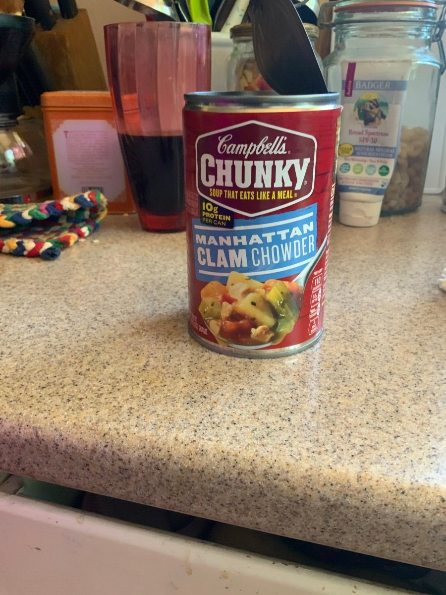 iwaspoisoned_'s tweet image. Safeway, Campbell Soup - Ashland, Oregon - Suspected food poisoning. Symptoms: Diarrhea, Nausea, Vomiting
Suspected source: Campbells hungry man Manhattan clam chowder
Onset: 4...... Read more at: iwaspoisoned.com/i/NmMLxrN 
 #safeway #campbellsoup #clamchowder