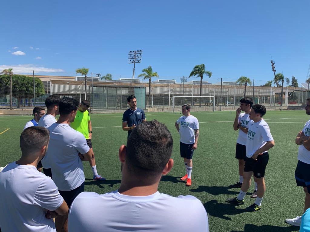 UcvFootball's tweet photo. 🚨Gracias por la gran acogida en el plazo de INSCRIPCIÓN TEMPRANA 🙏🏻👏🏻

Os informamos ÚNICAMENTE  quedan las últimas 5️⃣ PLAZAS para el #MIMEVR24 ⚽️

‼️No te quedes sin la tuya por esperar demasiado‼️

No dudes en contactarnos 📩 https://t.co/BbxKnH4AgZ