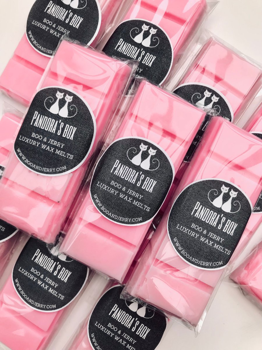 We only have two Pandora's box Melts left in stock guys, once they are gone they are gone forever!

Don't miss out on this bargain today!

https://t.co/YLXDvARGOZ

#handmade #waxmelts #bargain #sale #goneforever #offer #twitter #Lincolnshire #LincsConnect https://t.co/Iifszp29Ua