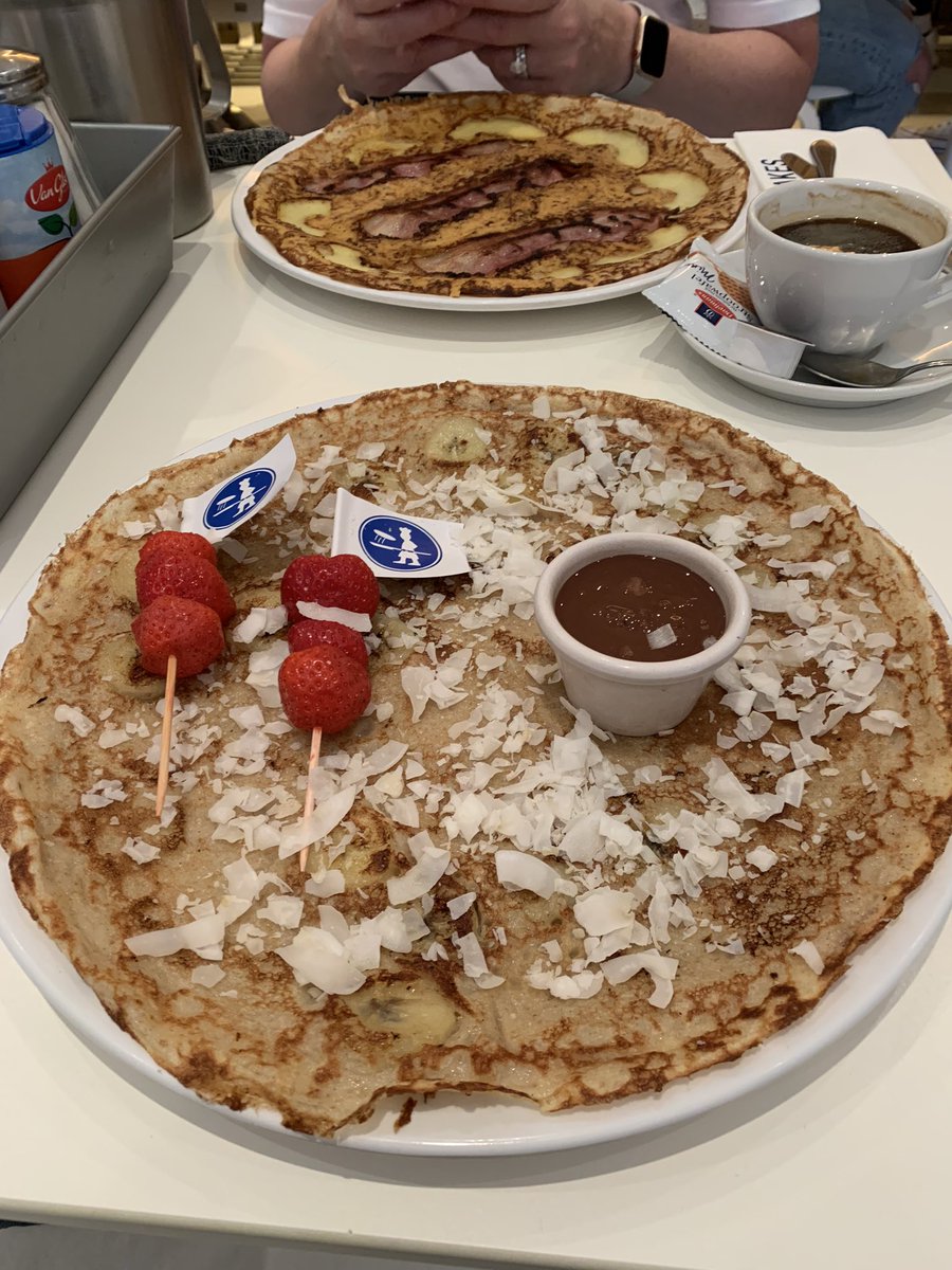 Hackknife's tweet photo. Random Netherlands food/drink photos - Dutch pancake, Dutch cheese, stroopwaffel, and a Belgian lambic beer https://t.co/l7shRBSzMf