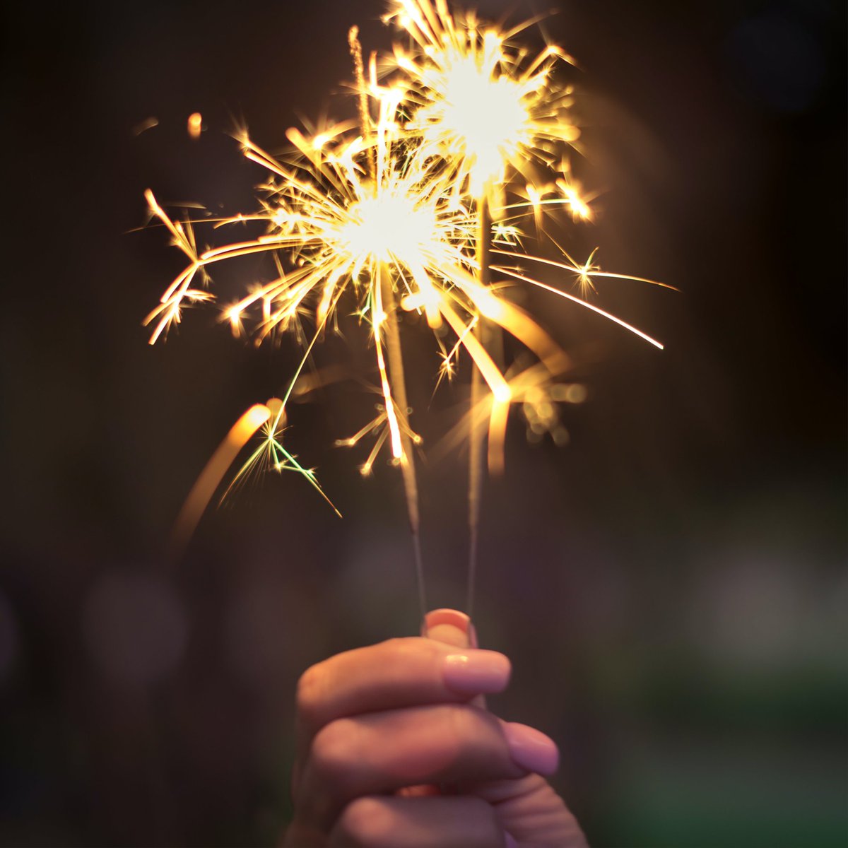 SplashFinancial's tweet photo. Whether you’re firing up the grill for some BBQ, watching local fireworks, or enjoying your day inside with AC – we wish you a very happy #July4th 🇺🇸 🎆

#splashfinancial #happyindependenceday https://t.co/fiNAj1QTTX