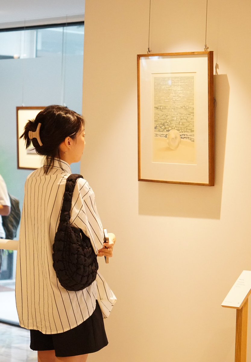 BlueBlurryMonday🫐 tweet media