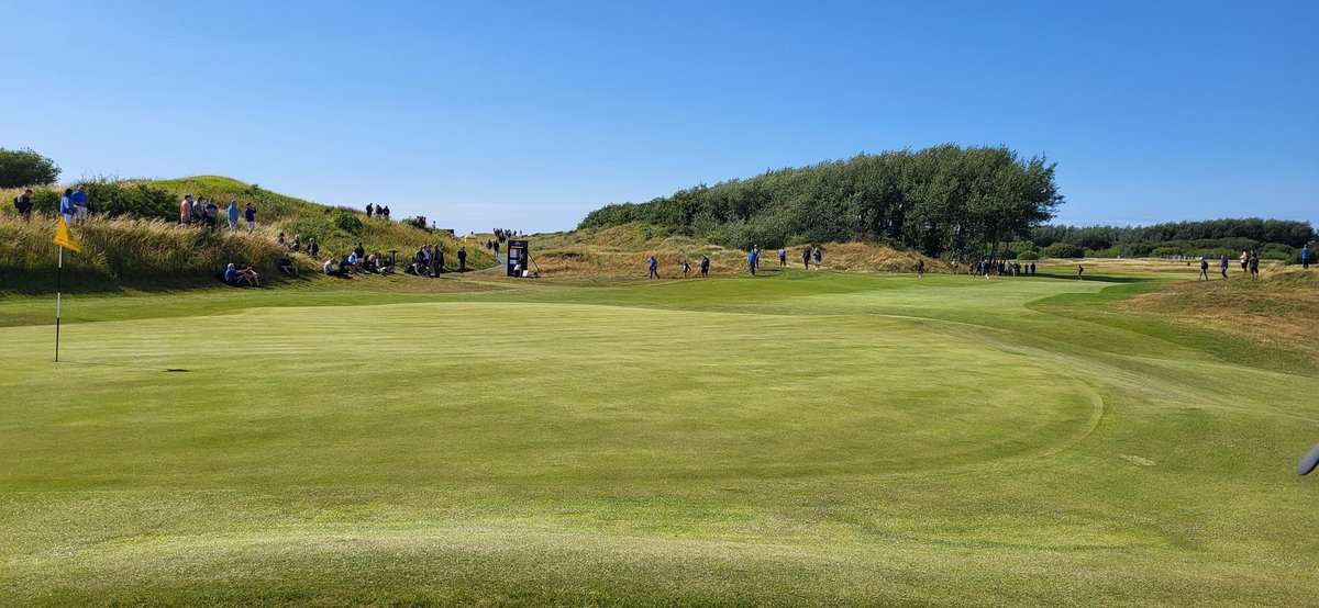 Don_LB's tweet image. Nice day @WestLancsGC bringing out the crowds for @TheOpen #FinalQualifying