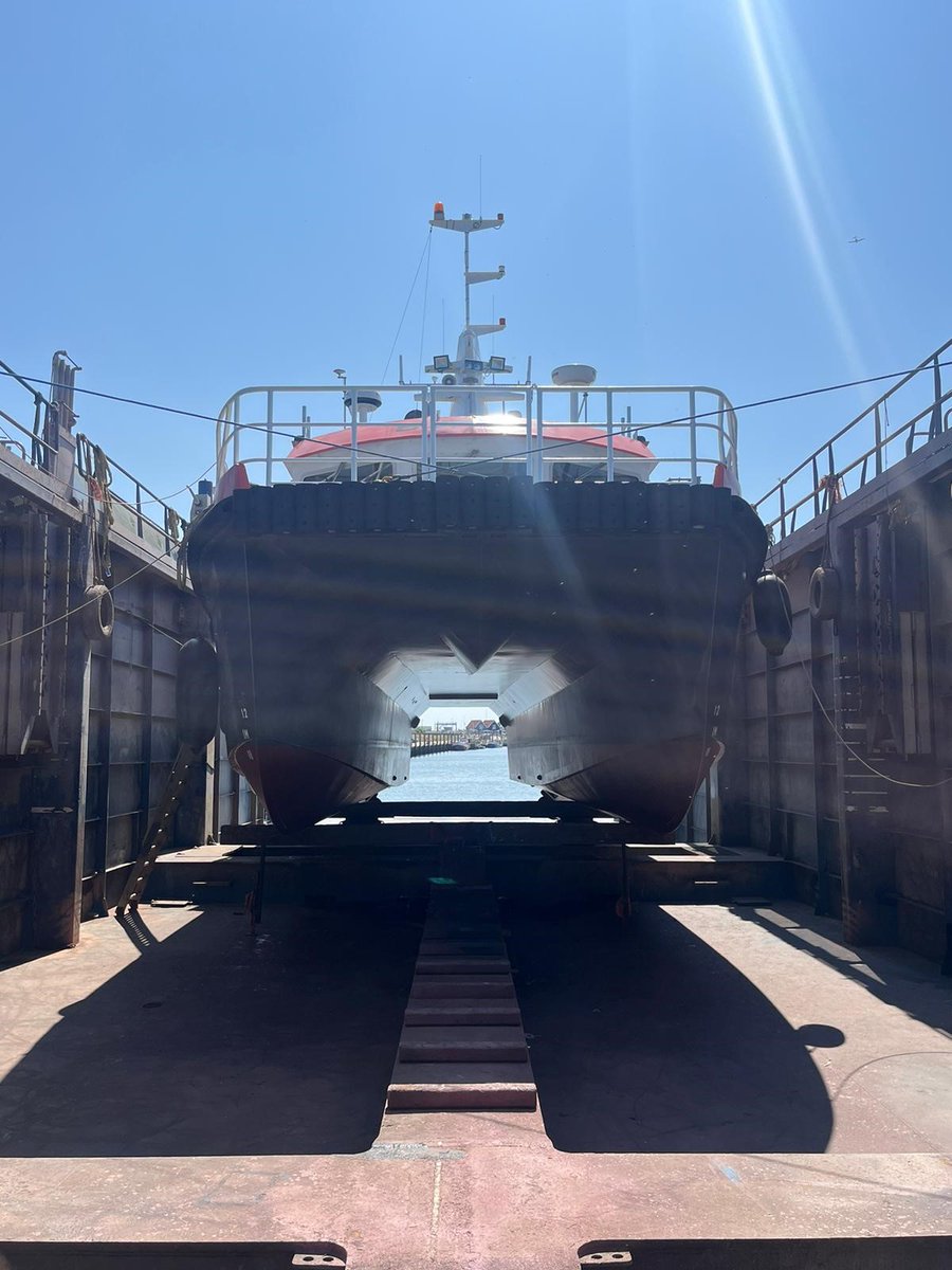 LuytGroep's tweet photo. 'Sail In' #DenOever🌊⚓️☀️
Altijd 'n prachtig uitzicht op de vloot.
Afgelopen week zijn ons #dok binnengevaren:
🚩WR-40 #garnalenkotter
🚩WR-2 #garnalenkotter
🚩WR-21 #garnalenkotter
🚩Lady Madeleine #passagiersschip
🚩Deep Seapal #survey #vessel
🚩BM-181 #scalloper
#LUYT #werf https://t.co/iHDEHCaRZn