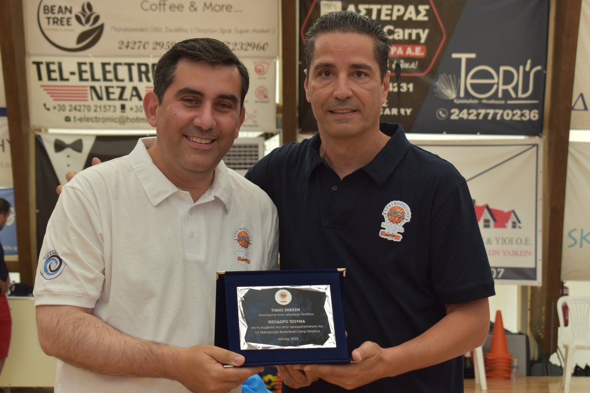 SBCS2023's tweet photo. Ένα μεγάλο ΕΥΧΑΡΙΣΤΩ! 🙏🏼
Στο Δήμαρχο Σκιάθου Θοδωρή Τζούμα, στο ΓΣ Σκιάθου, στους χορηγούς μας χωρίς την στήριξη των οποίων δεν θα τα είχαμε καταφέρει, αλλά και στους προπονητές μας, στα παιδιά που ήρθαν στο καμπ και στους γονείς για την εμπιστοσύνη! 
👉🏻 https://t.co/D8oNJqXt2a https://t.co/sB9Q6GKH8r