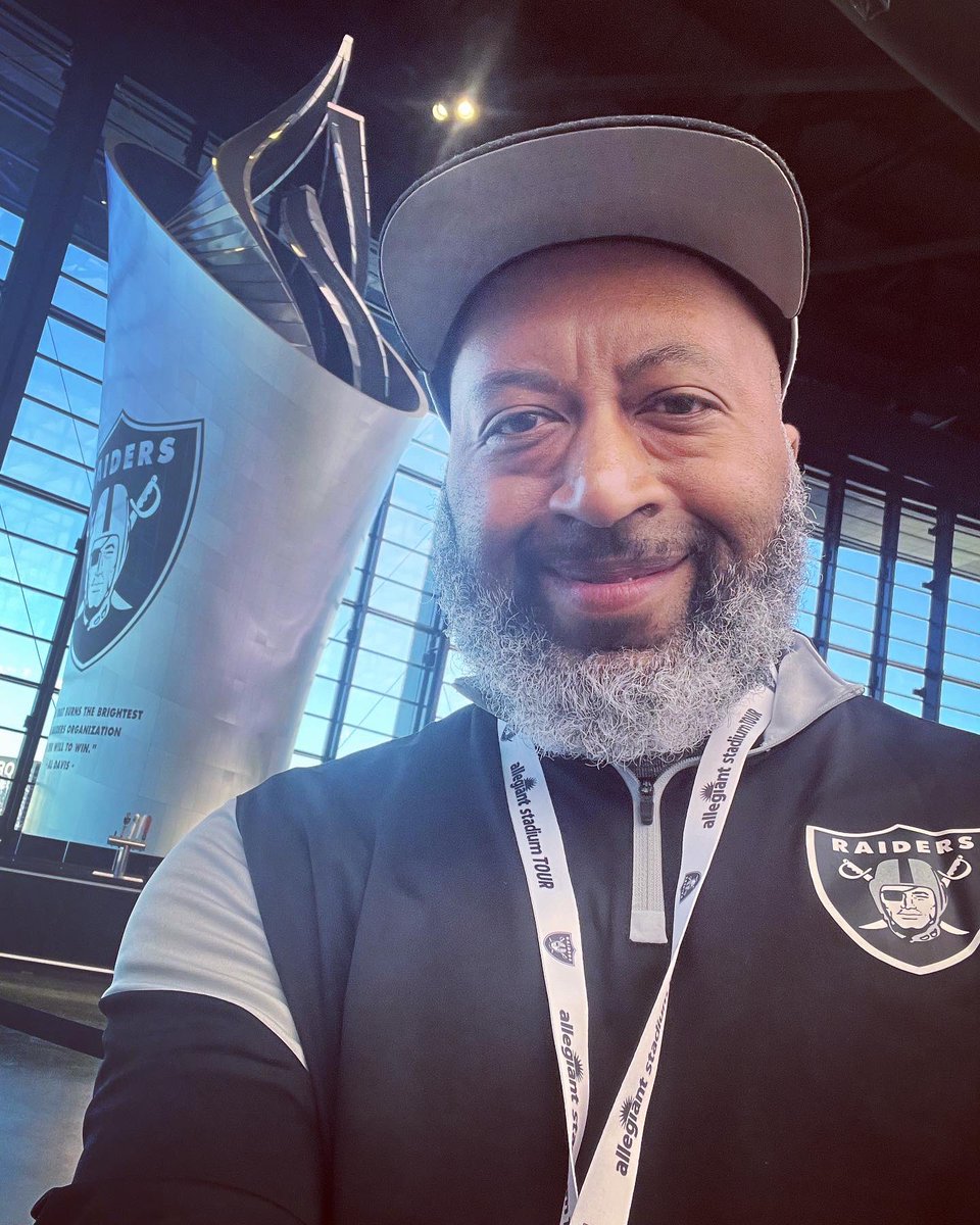 deedotmme's tweet image. Happy Al Davis Day #aldavis #raidernation #raiders