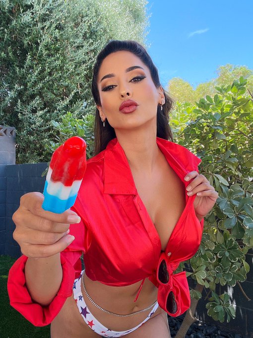 Happy Independence Day! #4thofJuly https://t.co/hwMpCBoyD5<a href="/tag/4thofjuly"class="tags">#4thofJuly</a>