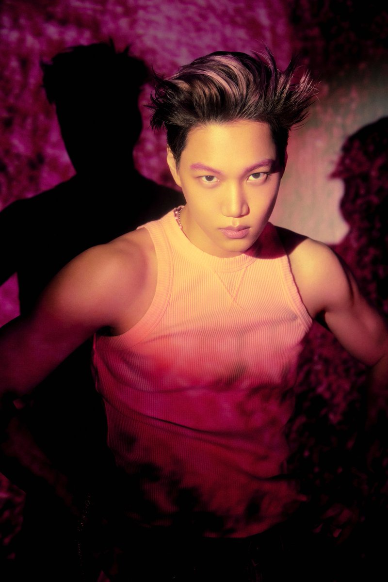 Kaiusafanunion's tweet photo. So bright and colorful. No man ever looked so good in a tank top. We can't wait until this mv comes out. 💛🐻💛

D-5 TO EXIST 
EXO GROWS BRIGHTER 
#EXO_TeaserImage7
#EXO_EXIST
#EXO_CreamSoda
@weareoneEXO #KAI https://t.co/mtitSFPIxb