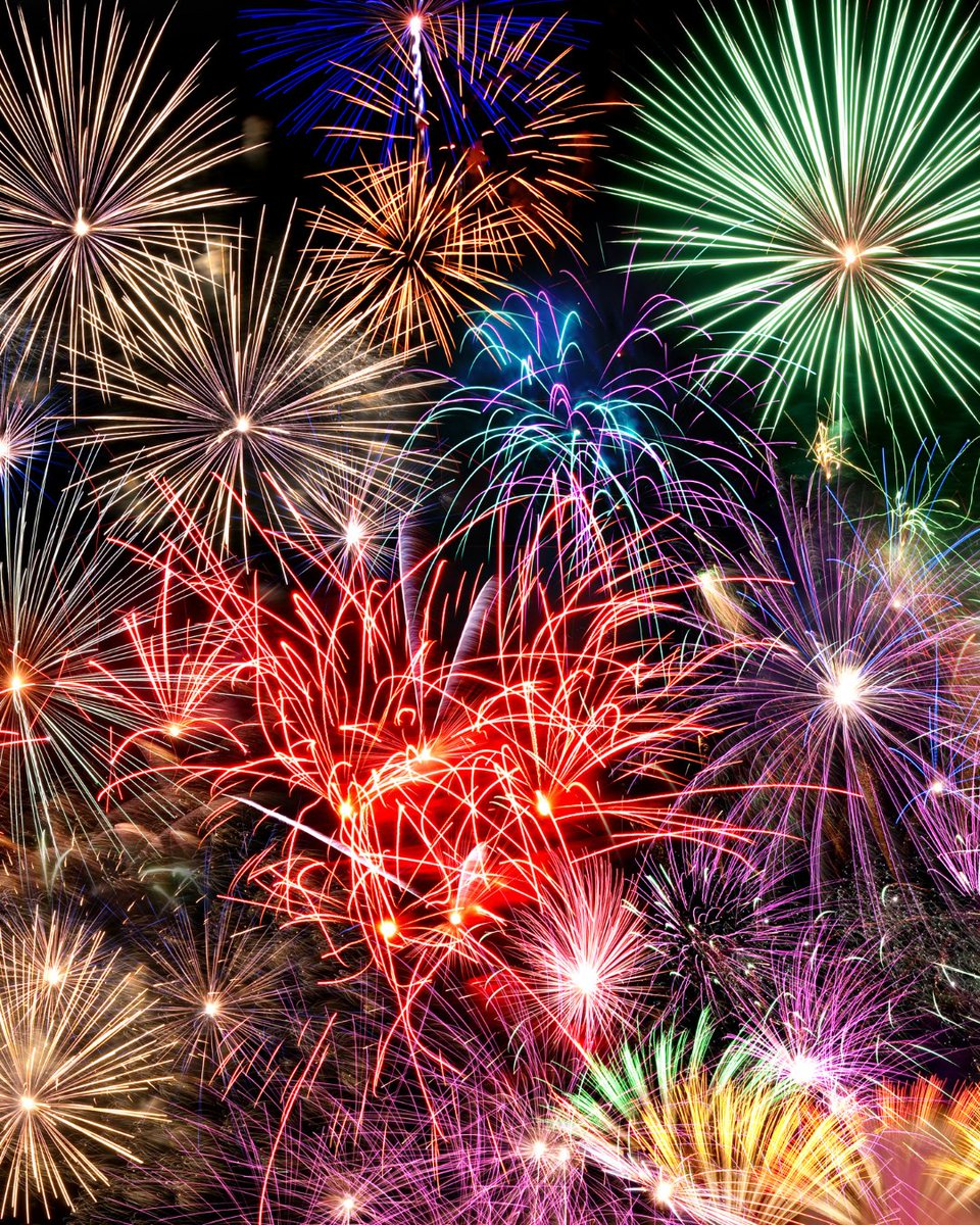SR_Symphony's tweet photo. Happy Independence Day! ❤️🤍💙 https://t.co/N7S8tW5QDH