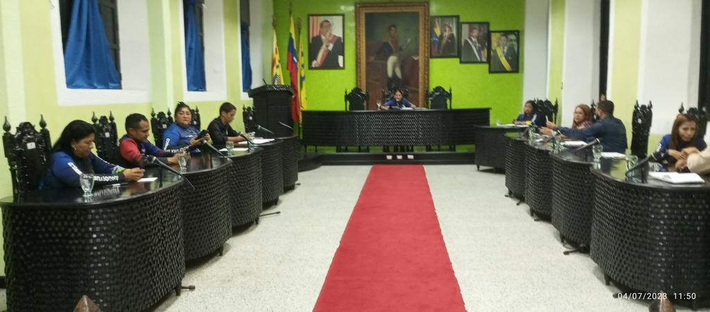 Carlos Rodríguez (@r_carlospsuv) on Twitter photo #Hoy iniciamos con La sesión Ordinaria del día Martes #4dejulio desde la camara municipal de Ciudad Bolivar
<a href="/NicolasMaduro/">Nicolás Maduro</a>
<a href="/amarcanopsuv/">Ángel Marcano</a>
<a href="/comandosergioh/">Sergio Hernandez</a>
#PuebloConscienteYMovilizado #Hoy iniciamos con La sesión Ordinaria del día Martes #4dejulio desde la camara municipal de Ciudad Bolivar
<a href="/NicolasMaduro/">Nicolás Maduro</a>
<a href="/amarcanopsuv/">Ángel Marcano</a>
<a href="/comandosergioh/">Sergio Hernandez</a>
#PuebloConscienteYMovilizado