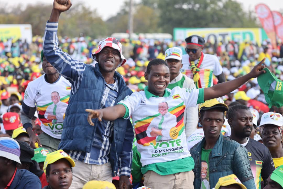 edmnangagwa's tweet photo. We showed our strength in Bulilima 🇿🇼
There is no other party in Zimbabwe which has support like Zanu PF. We are revolutionary.
Together we can do anything.
#ZanuPF
#5MillionVotes https://t.co/VcuE3col17