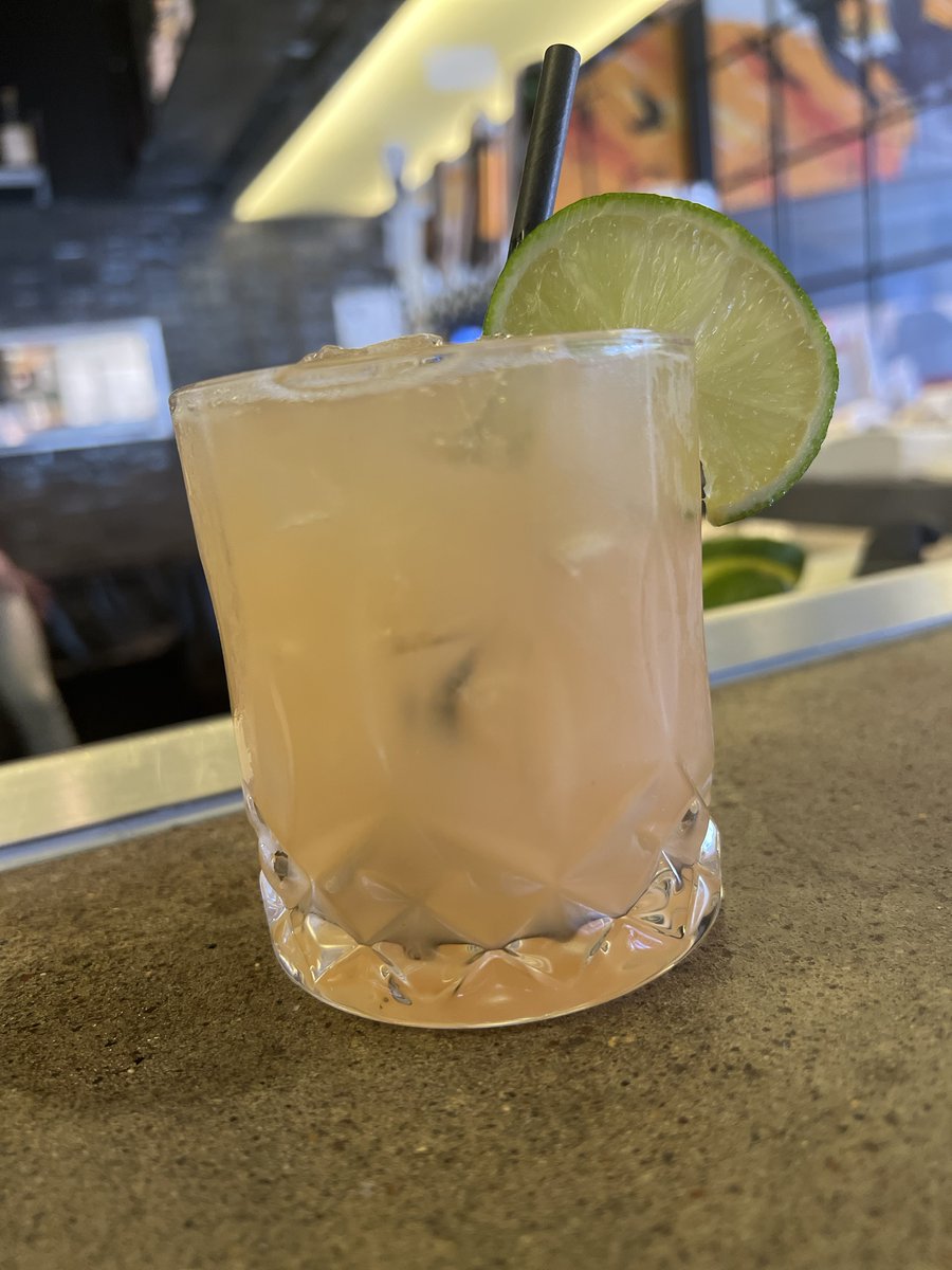 REDselfieMPLS's tweet photo. Happy Independence Day! 🇺🇸

Feel free to enjoy a cocktail on the RED patio downtown to celebrate.

#4thofjuly #radissonREDmpls #independenceday #downtownmpls https://t.co/4usIvuO3Co